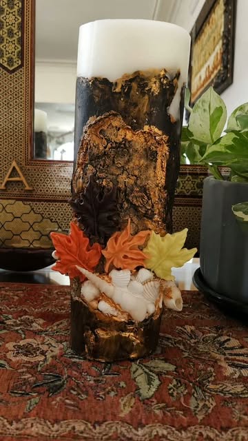 شمع تنه درختی بلند